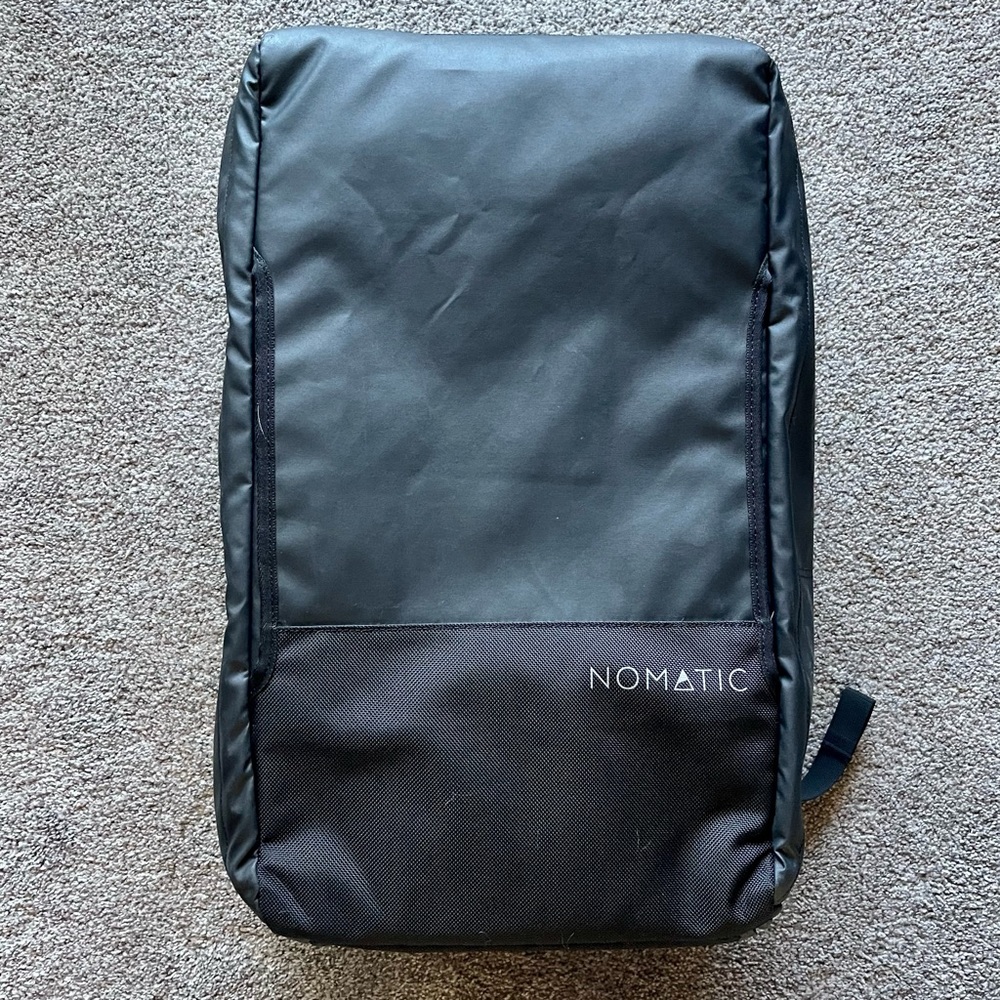 Nomatic 40L Travel Bag Carry On